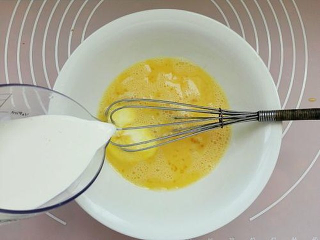 【蜜豆水果蛋挞】步骤4