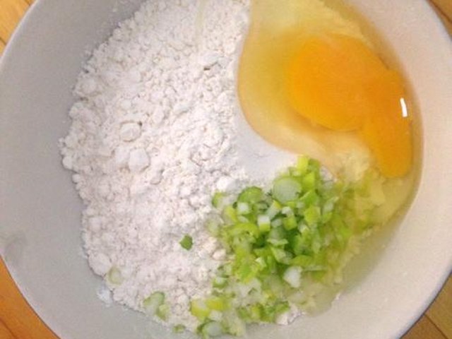 【葱花饼】步骤1