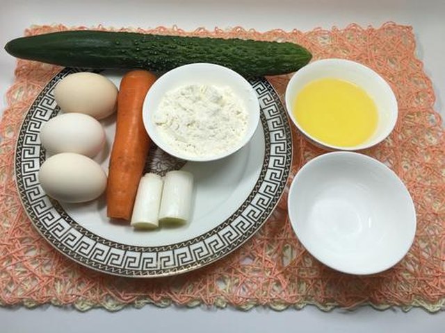 【什锦鸡蛋饼】步骤1