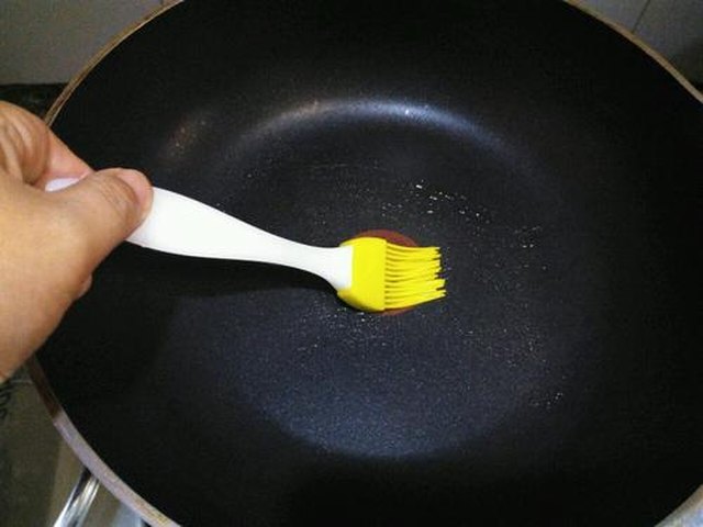 【牛奶鸡蛋玉米面饼】步骤3