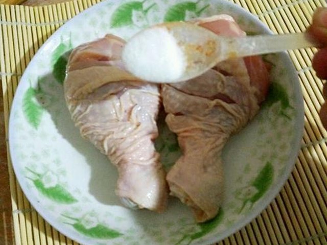 【奥尔良烤鸡腿】步骤3