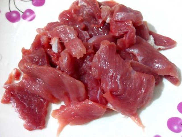 【花旗参鹿茸炖瘦肉汤】步骤2