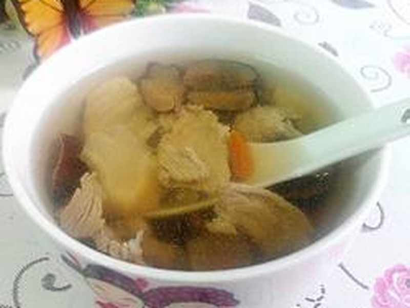 花旗参鹿茸炖瘦肉汤