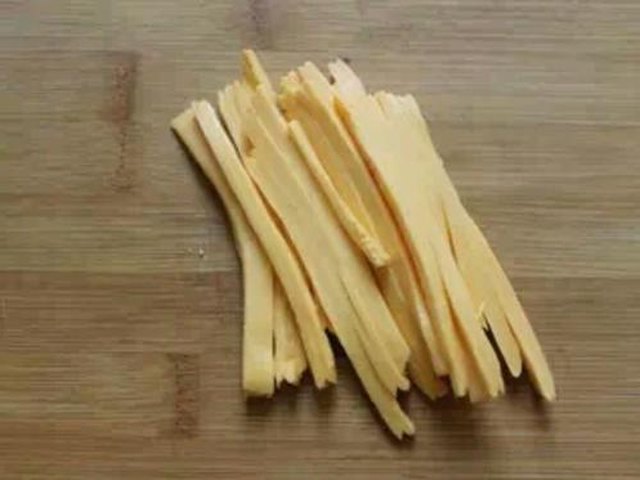 【火腿奶酪鸡蛋卷】步骤3