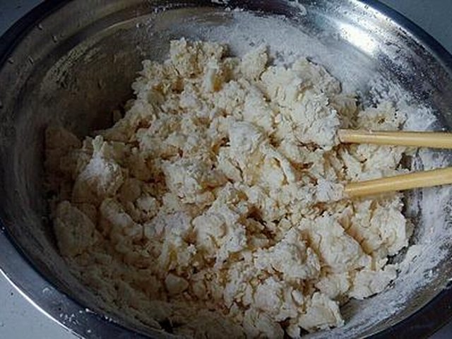 【芝麻酱酥饼】步骤1