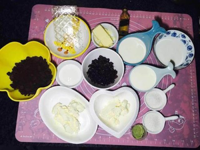 【抹茶红豆慕斯】步骤1