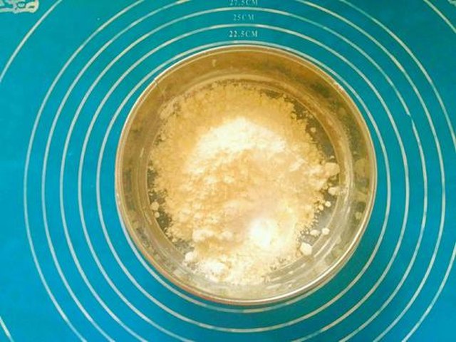 【蛋黄饼干（宝宝零食）】步骤4