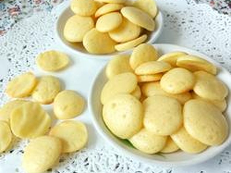 鸡蛋饼干