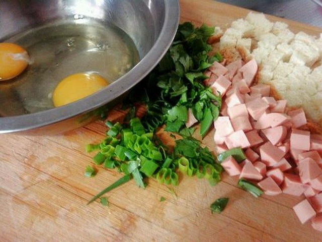 【吐司火腿爱心饼】步骤1