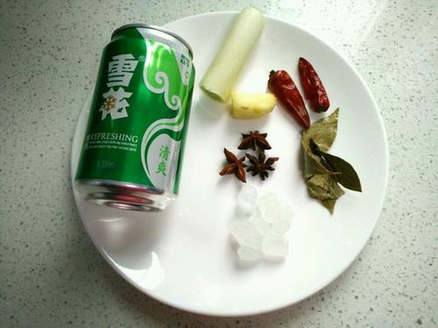 【啤酒卤蛋】步骤2