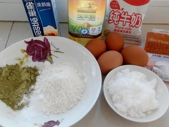 【抹茶奶油蛋糕卷】步骤1