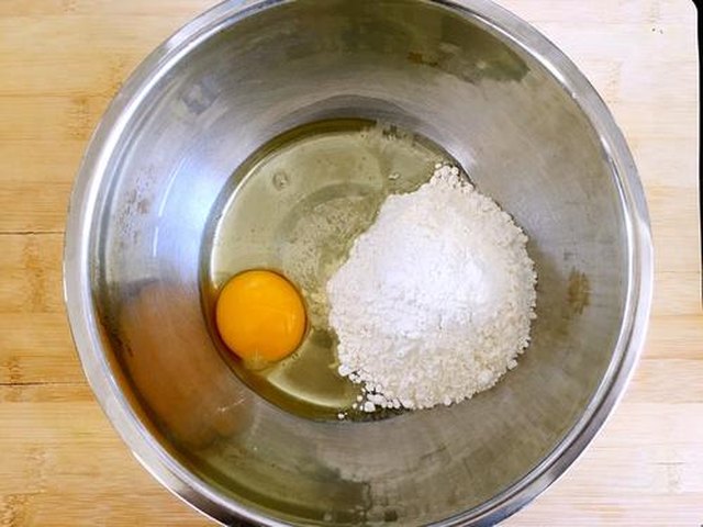 【油菜鸡蛋饼】步骤2