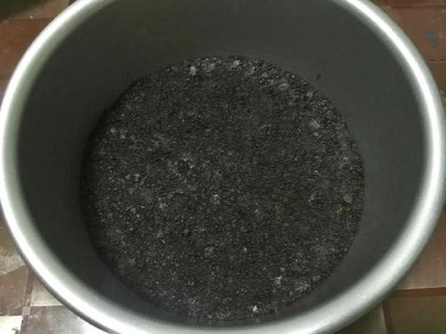 【蓝莓慕斯蛋糕】步骤3