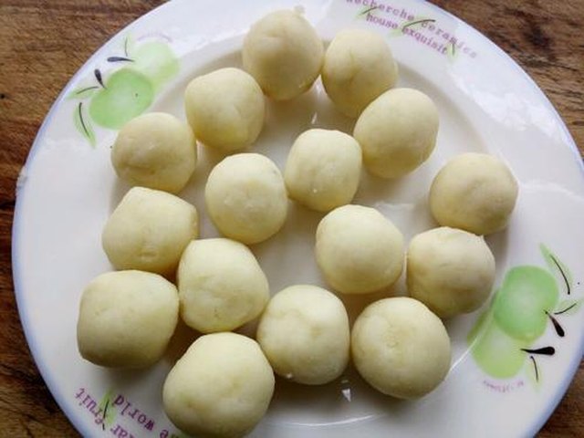 【炸土豆球】步骤2