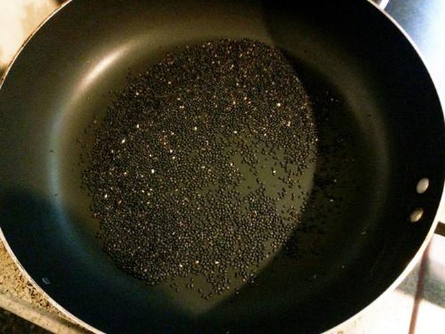 【黑芝麻蛋卷】步骤1