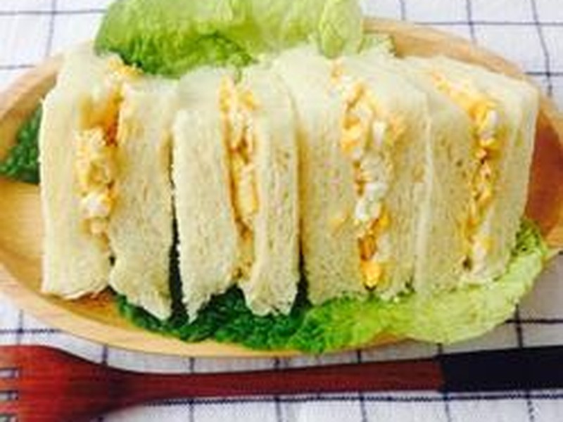 日式鸡蛋三明治