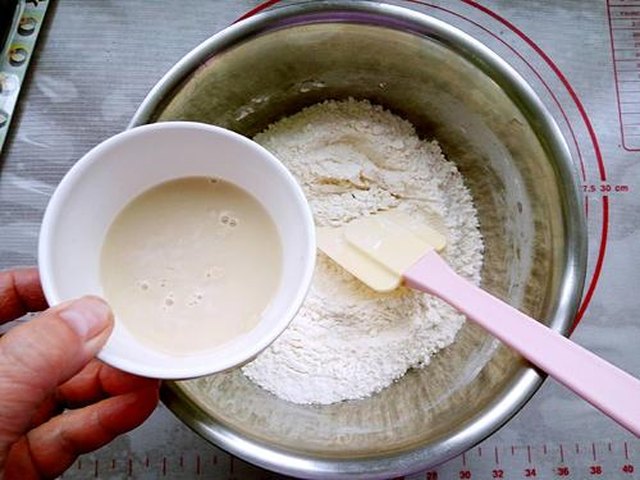 【苏打饼干】步骤3