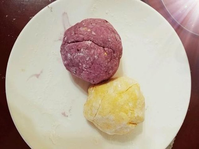 【梅花饺】步骤2