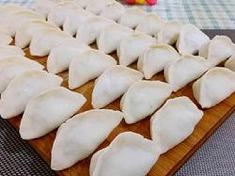 白菜芹菜猪肉饺子
