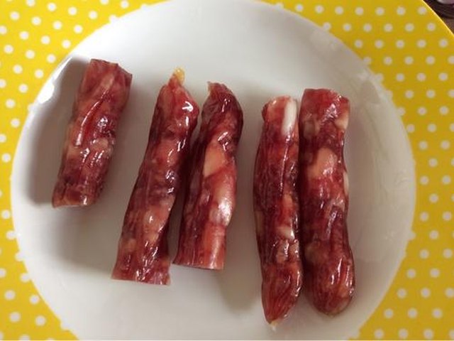 【腊肠虾仁什锦炒饭】步骤1