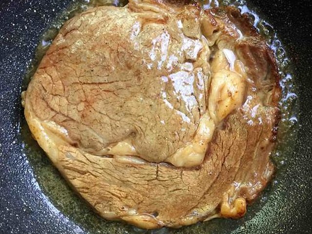 【香煎牛扒】步骤4