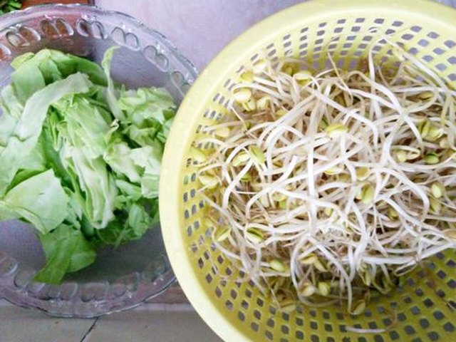 【榨菜肉沫面】步骤1