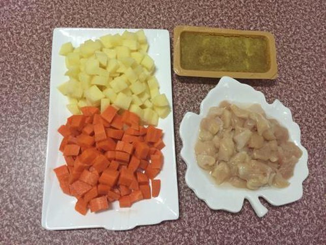 【咖喱土豆鸡饭】步骤2