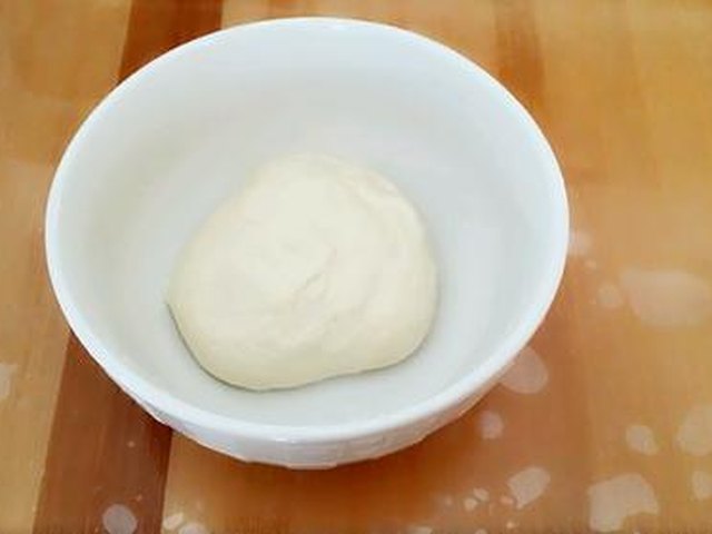 【薄底火腿披萨】步骤3