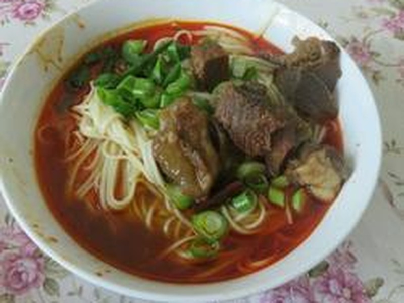 5分钟完成地道重庆小面牛肉面