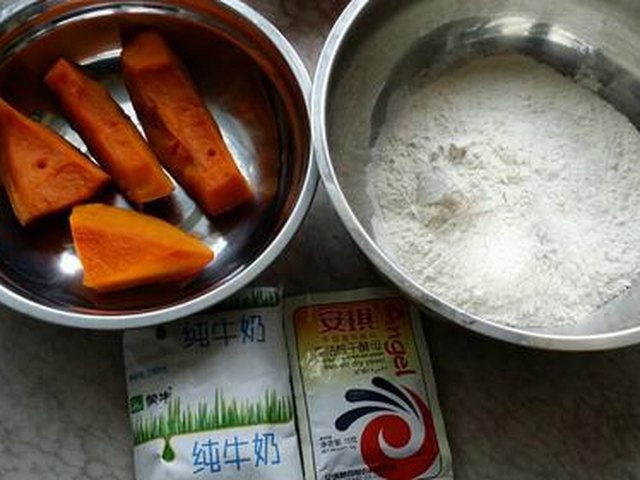 【南瓜葫芦娃豆沙包】步骤1