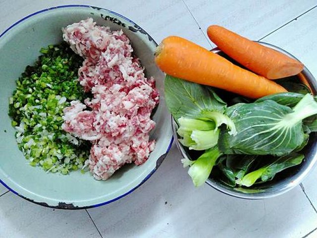 【缤纷饺子(彩蔬饺子)】步骤2