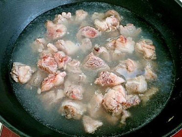 【萝卜炖牛肉】步骤3