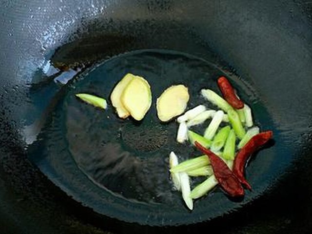 【萝卜炖牛肉】步骤4