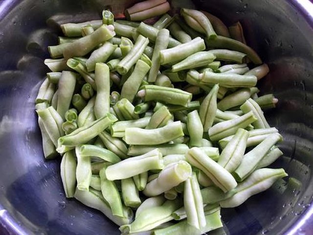 【豆角焖面】步骤3