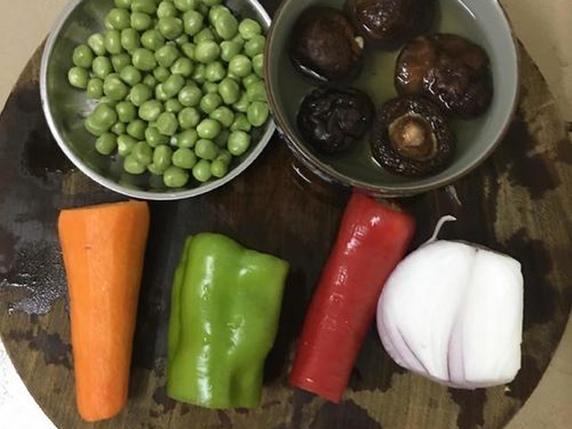 【杂蔬炒饭】步骤2