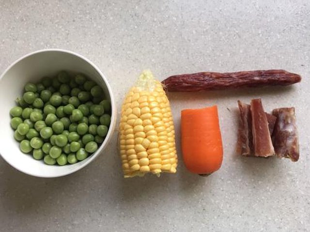 【什锦豌豆糯米饭】步骤1