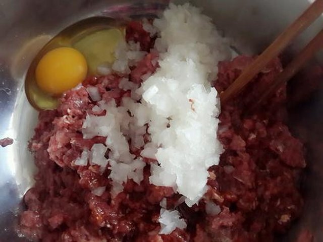 【三层牛肉汉堡】步骤3