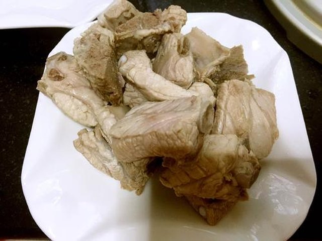 【胡萝卜玉米炖排骨】步骤3