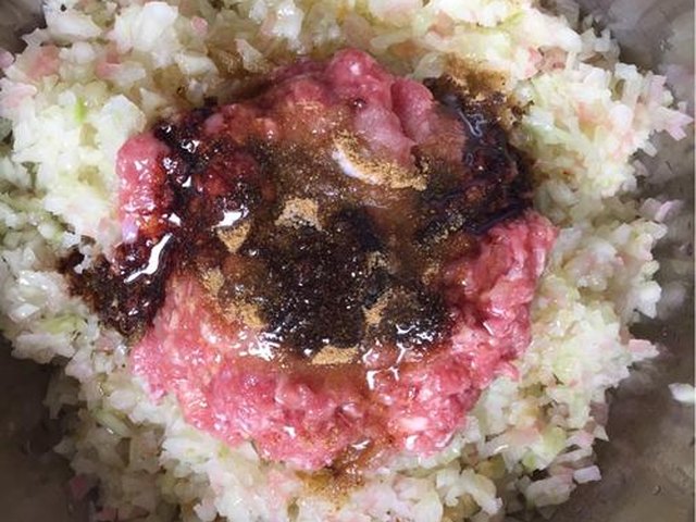 【瓜皮猪肉馅儿水饺】步骤4