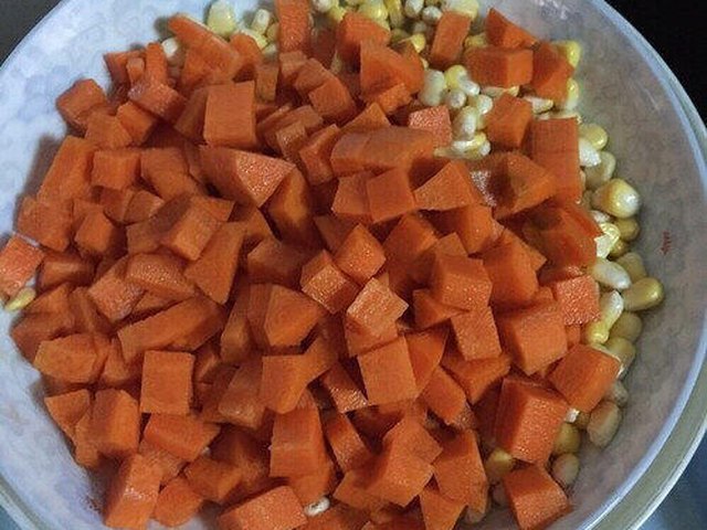 【什锦蛋炒饭】步骤3
