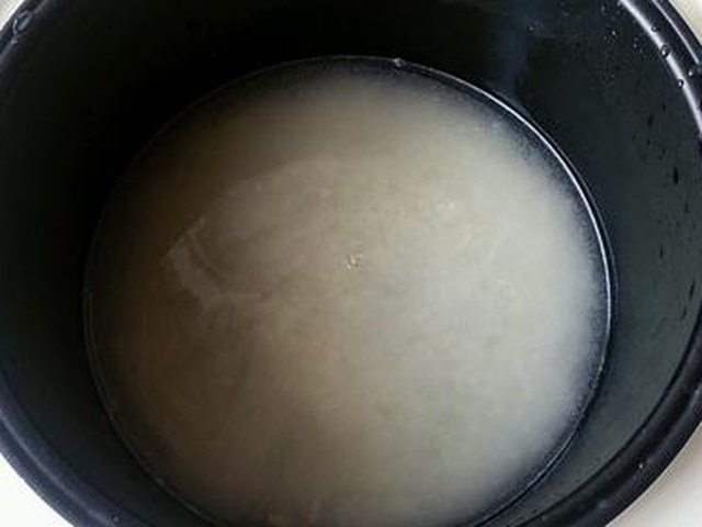 【豌豆胡萝卜焖饭】步骤2