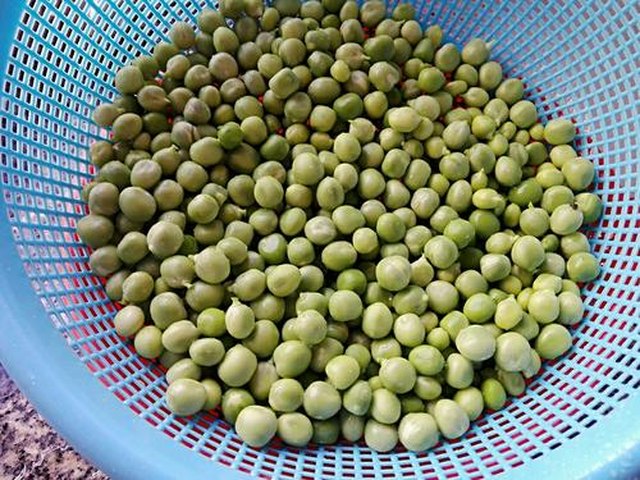 【腊肠豌豆饭】步骤1