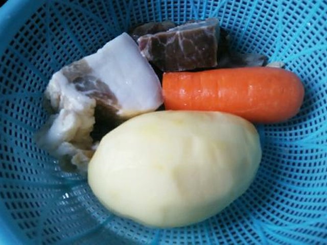 【腊肉土豆焖饭】步骤2