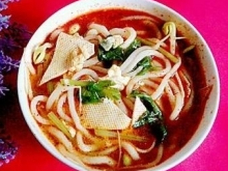 菠菜鸡蛋面