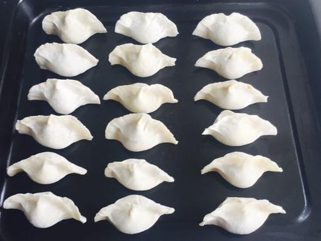 【酸汤水饺】步骤1