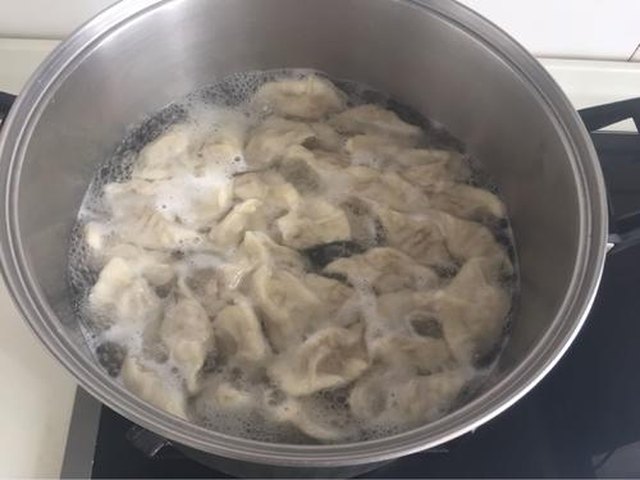 【酸汤水饺】步骤3