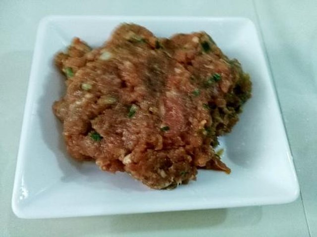 【漏油羊肉蒸饺】步骤2