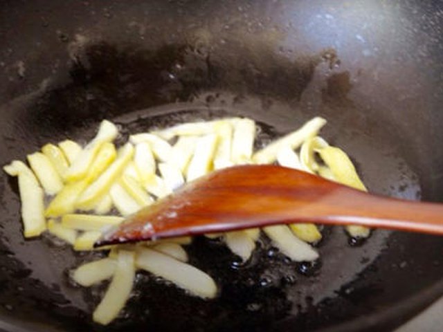 【石锅拌饭】步骤3