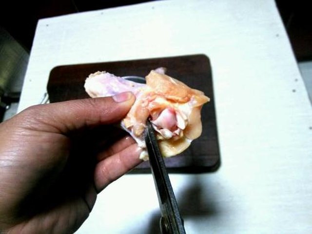 【鸡翅包饭】步骤2
