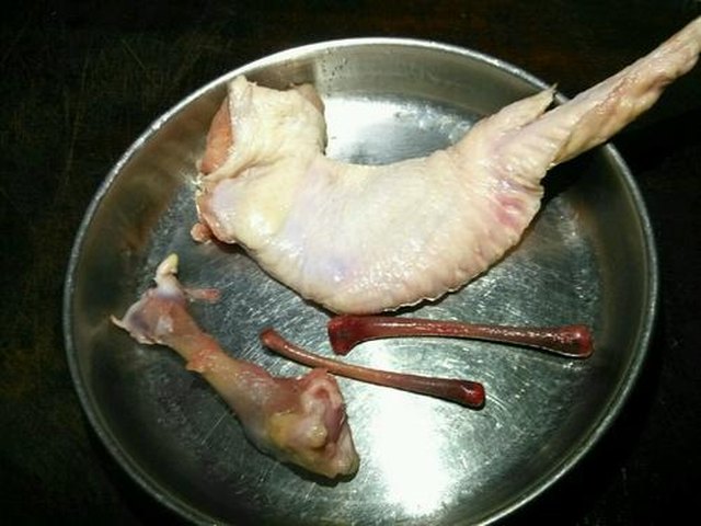 【鸡翅包饭】步骤4